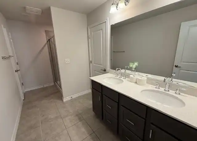 Property at 736 Long Run, Liberty Hill, TX, 78642, 4 beds, 3 baths, [object Object]