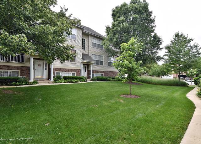 Photo of 671 Pheasant Trl, Saint Charles, IL 60174