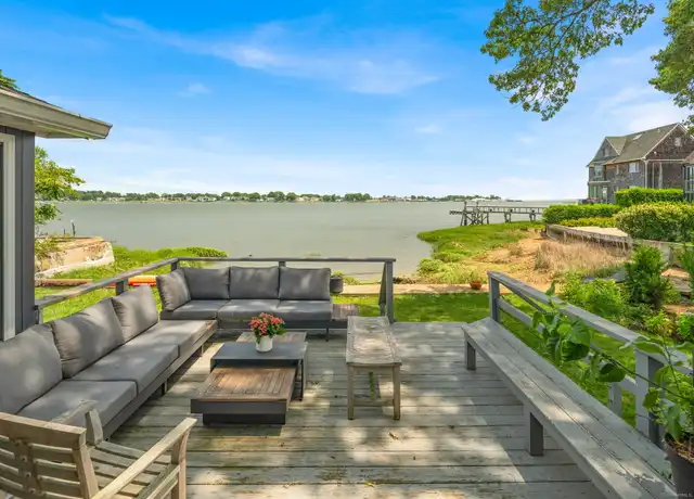 Property at 22 Baxter Dr, Norwalk, CT, 06854, 2 beds, 1.5 baths, [object Object]