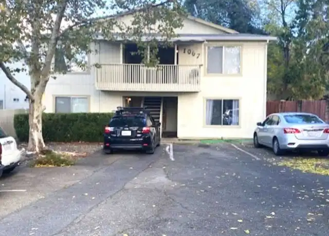 Property at 1067 Center St Unit B, Redding, CA, 96001, 2 beds, 1 bath, [object Object]
