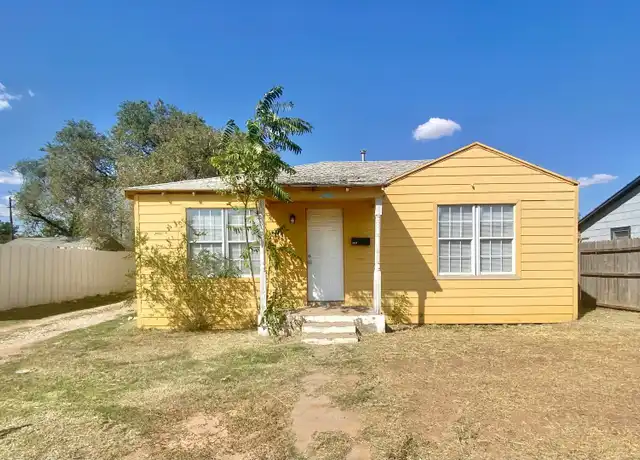 Property at 2022 38th St, Lubbock, TX, 79412, 3 beds, 2 baths, [object Object]