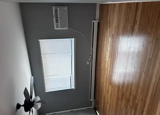 Property at 5307 S 73rd Ct, Summit Argo, IL, 60501, 2 beds, 1 bath, [object Object]