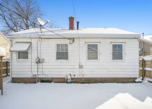 Property at 1709 N Pulaski St Unit C-1, South Bend, IN, 46613, 2 beds, 1 bath, [object Object]