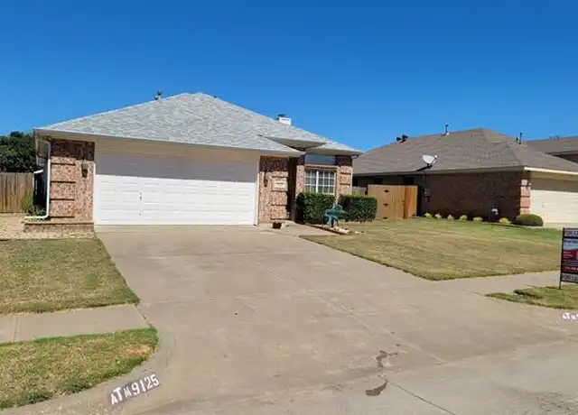 Property at 9125 Tyne Trl, Fort Worth, TX, 76118, 3 beds, 2 baths, [object Object]