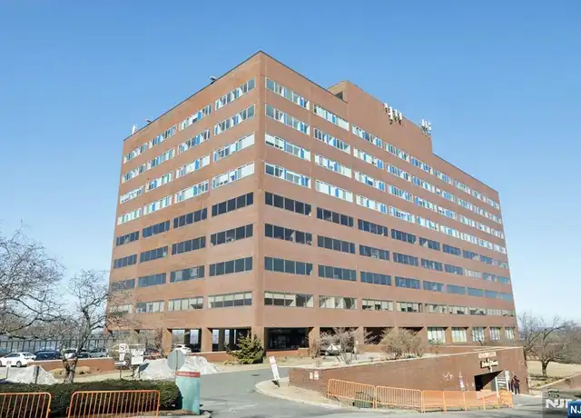 Property at 2 Executive Dr Unit 714, Fort Lee, NJ, 07024, 1 bed, 1 bath, [object Object]