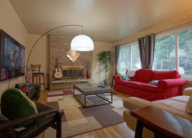 Property at 11449 5th Ave S Unit 4, Seattle, WA, 98168, 1 bed, 1 bath, [object Object]