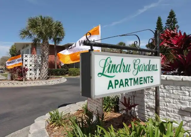 Property at 711 S Lincoln Ave, Clearwater, FL, 33756, 2 beds, 2 baths, [object Object]