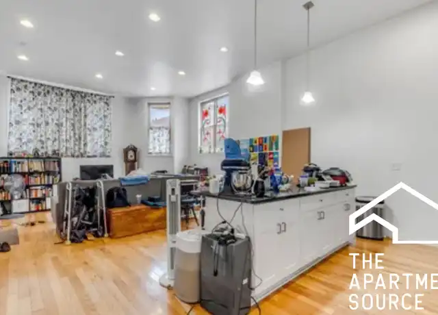 Property at 2842 W Augusta Blvd Unit 2W, Chicago, IL, 60622, 2 beds, 1 bath, [object Object]