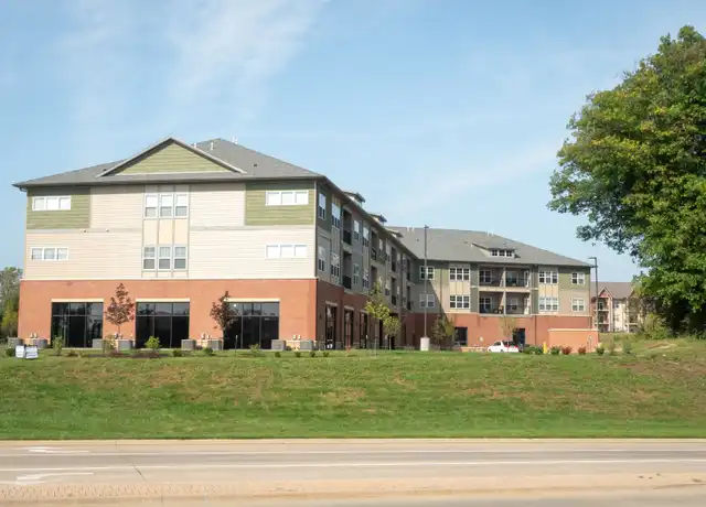 Property at 1100 Kennedy Pkwy #201, Coralville, IA, 52241, 3 beds, 2 baths, [object Object]
