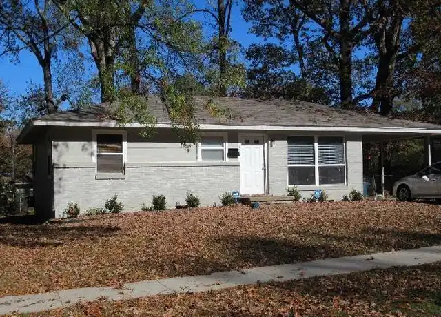Property at 26 S Wakefield Dr, Little Rock, AR, 72209, 3 beds, 1.5 baths, [object Object]