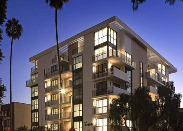 Photo of 105 S Doheny Dr Unit 305, Beverly Hills, CA 90211