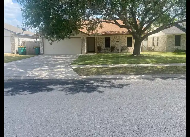 Property at 123 Deer Creek Dr, Boerne, TX, 78006, 3 beds, 2 baths, [object Object]