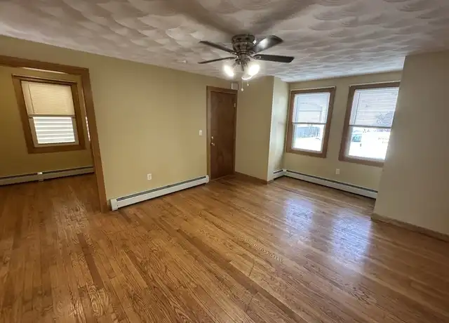 Property at 106 Tuttle St Unit 1, Fall River, MA, 02724, 2 beds, 1 bath, [object Object]