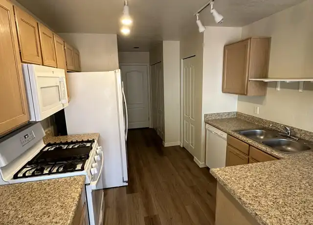 Property at 2561 S Gravel Ln Unit 1, Flagstaff, AZ, 86001, 3 beds, 2.5 baths, [object Object]