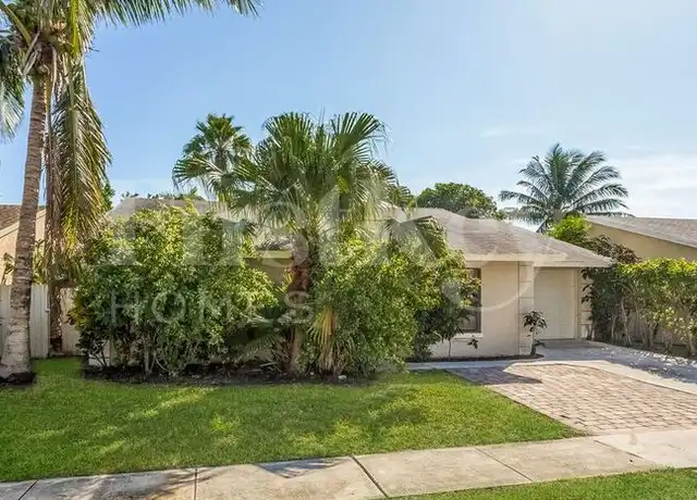 Property at 5927 Ithaca Cir W, Lake Worth, FL, 33463, 3 beds, 2 baths, [object Object]