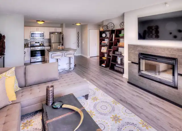 Property at 544 N State St Unit 003401, Chicago, IL, 60654, 2 beds, 2 baths, [object Object]