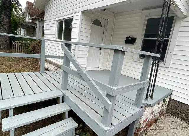 Property at 1524 E Commercial St, Springfield, MO, 65803, 3 beds, 2 baths, [object Object]