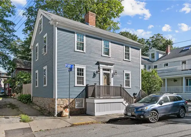 Property at 26 Perry St Unit 1, Newport, RI, 02840, 2 beds, 1 bath, [object Object]