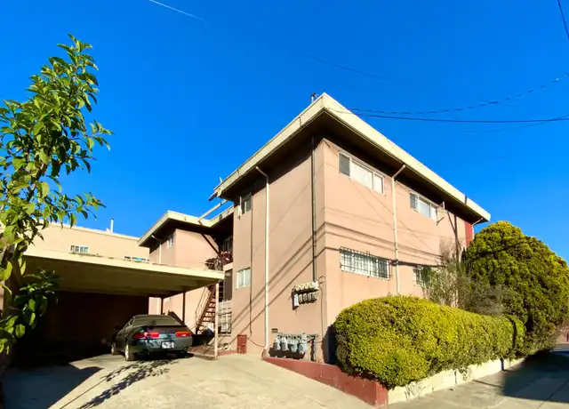 Property at 3405 West St Unit 3405, Oakland, CA, 94608, 2 beds, 1 bath, [object Object]