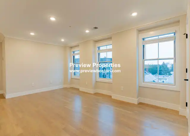 Property at 303 Maverick St Unit 4P, Boston, MA, 02128, 2 beds, 2 baths, [object Object]