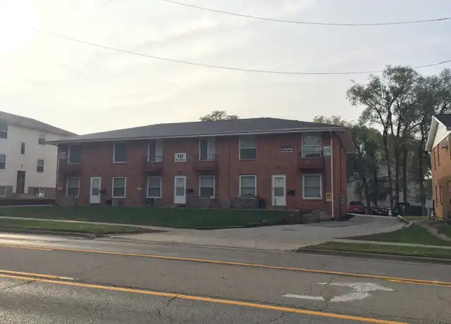 Property at 107 W Willow St Unit 1, Normal, IL, 61761, 3 beds, 2 baths, [object Object]