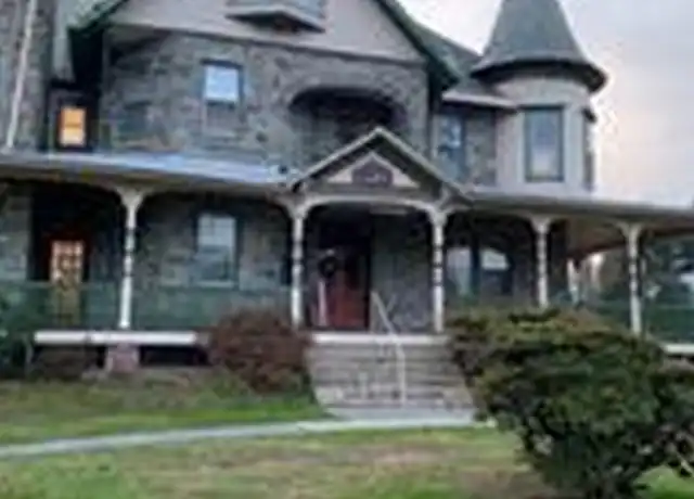 Property at 192 N Lansdowne Ave Unit B2, Lansdowne, PA, 19050, 1 bed, 1 bath, [object Object]