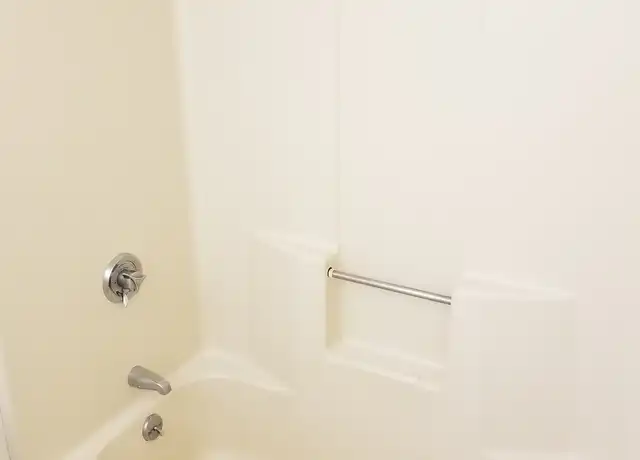 Property at 3524 W Shore Rd #807, Warwick, RI, 02886, 1 bed, 1 bath, [object Object]