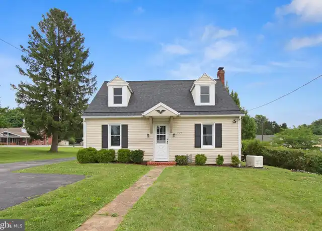 Property at 527 S Main St, Shrewsbury, PA, 17361, 4 beds, 1 bath, [object Object]