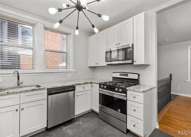 Property at 1127 Forest Ave, Saint Louis, MO, 63139, 2 beds, 1 bath, [object Object]