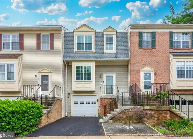 Property at 11 Lazy Hollow Way, Gaithersburg, MD, 20878, 3 beds, 2.5 baths, [object Object]