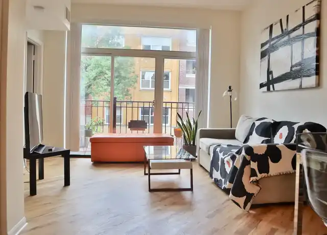 Property at 906 N Damen Ave, Chicago, IL, 60622, 3 beds, 1 bath, [object Object]