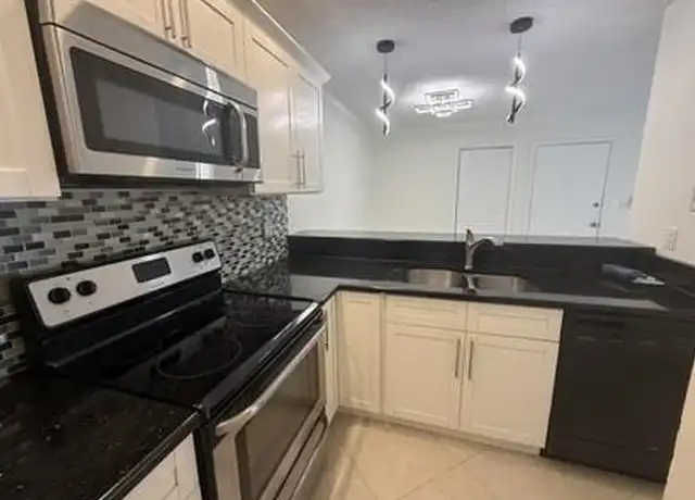 Property at 3402 Gardens East Dr, Palm Beach Gardens, FL, 33410, 2 beds, 2 baths, [object Object]