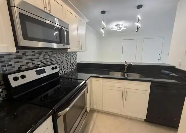 Property at 3402 Gardens East Dr, Palm Beach Gardens, FL, 33410, 2 beds, 2 baths, [object Object]