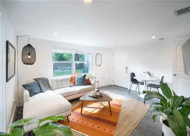 Property at 1119 Gunter St Unit B, Austin, TX, 78702, 2 beds, 1 bath, [object Object]