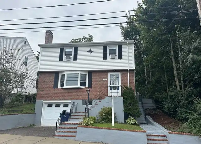 Property at 202 Glenellen Rd, West Roxbury, MA, 02132, 4 beds, 1.5 baths, [object Object]