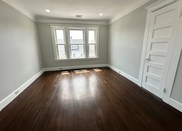 Property at 82 Merchant St, Bridgeport, CT, 06604, 2 beds, 1 bath, [object Object]