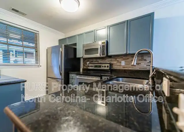 Property at 1230 Green Oaks Ln Unit D, Charlotte, NC, 28205, 2 beds, 1.5 baths, [object Object]