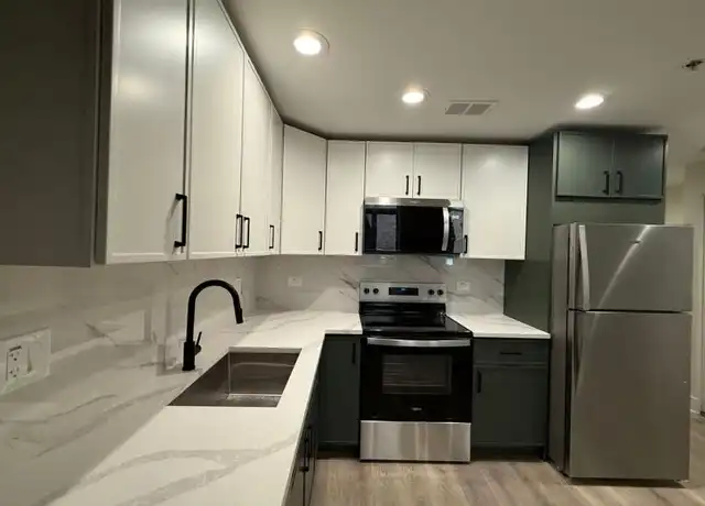 Property at 1475 Maple Ave, Evanston, IL, 60201, 1 bed, 1 bath, [object Object]