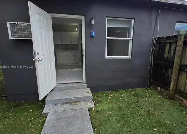 Property at 426 NW 14th Ave #4, Fort Lauderdale, FL, 33311, 1 bed, 1 bath, [object Object]