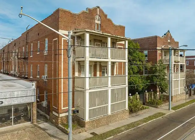 Property at Colonial Apartments - 1220 Madison Ave, Memphis, TN, 38104, 1-2 bed, 1 bath, [object Object]