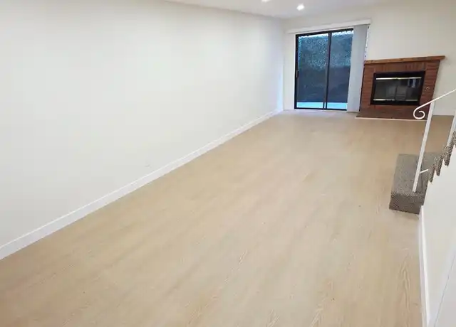 Property at 541 E Verdugo Ave Unit C, Burbank, CA, 91501, 2 beds, 2.5 baths, [object Object]