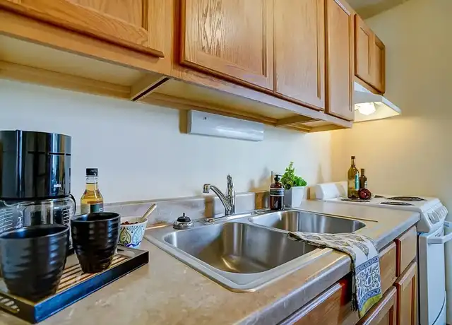 Property at University Bay - 2116 University Ave, Madison, WI, 53726, 1 bed, 1 bath, [object Object]