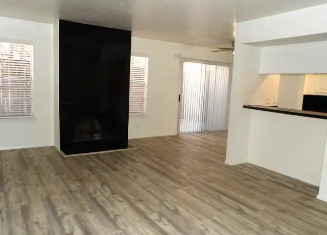 Property at 3100 Elizabeth St Unit 106, Dallas, TX, 75204, 1 bed, 1 bath, [object Object]