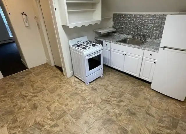 Property at 517 Maple St Unit 6, White River Junction, VT, 05001, 0 beds, 1 bath, [object Object]