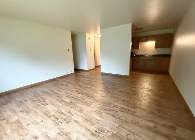 Property at 2060 Allen Blvd Unit 11, Middleton, WI, 53562, 1 bed, 1 bath, [object Object]