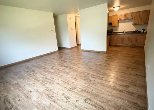 Property at 2060 Allen Blvd Unit 11, Middleton, WI, 53562, 1 bed, 1 bath, [object Object]