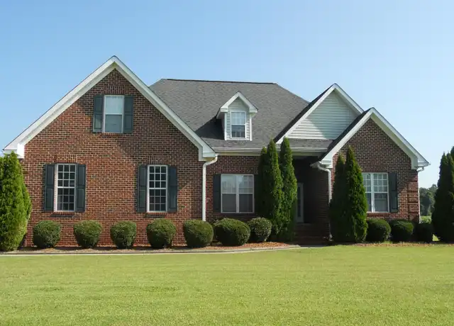 Property at 409 Pointe Dr, La Grange, NC, 28551, 3 beds, 2.5 baths, [object Object]