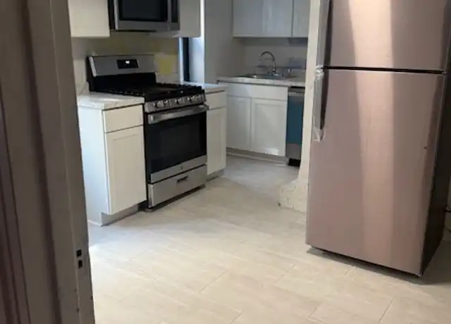 Property at 2552 Madison Rd Unit B1, Cincinnati, OH, 45208, 1 bed, 1 bath, [object Object]