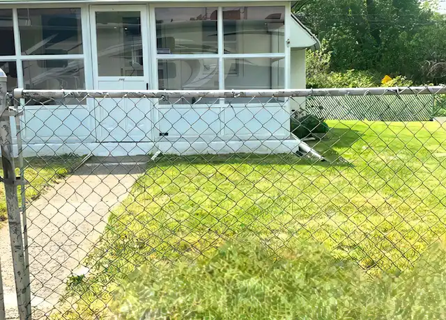 Property at 300 Brainerd Blvd, Sharon Hill, PA, 19079, 3 beds, 1 bath, [object Object]