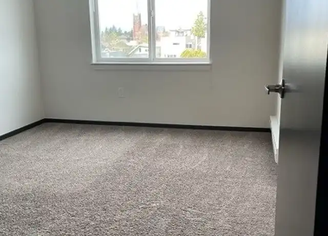Property at Cohanim Plaza - 5237 University Way NE, Seattle, WA, 98105, 1 bed, 1 bath, [object Object]
